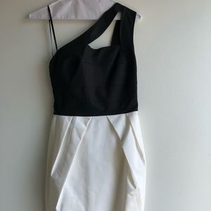 Bianca Nero black and white one shoulder dress